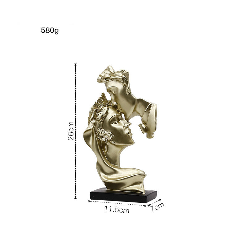 Lovers Sculpture